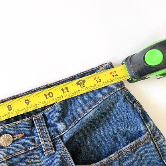 John Galt High Waisted Shorts // Size 27 - Picture 4 of 5